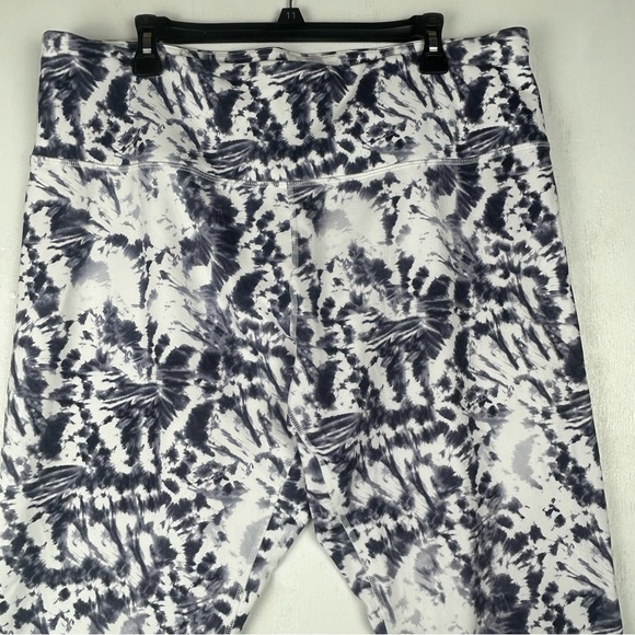 **SOLD**RBX | women’s athletic leggings size 3X tie dye plus workout pants - Picture 4 of 11